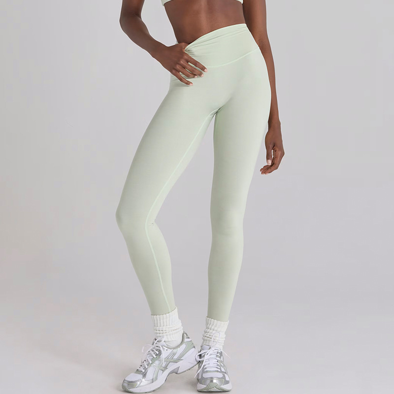 New yoga outfit high-waisted hip-lifting and tummy-controlling shorts, three-quarter length, suspender top, beautiful back, running sports bra and underwear set