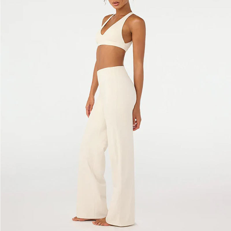 Cross-border European and American style yoga outfit set for women, featuring a push-up back, a high-waisted, bare-feel design, and straight-leg pants.
