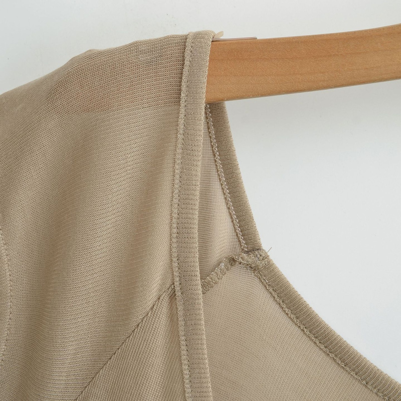 Comfortable Slightly Sheer Large-Neck Short-Sleeve T-Shirt for Women, Summer Slim-Fit Korean Basic Style, Layered Thin Base Shirt Top