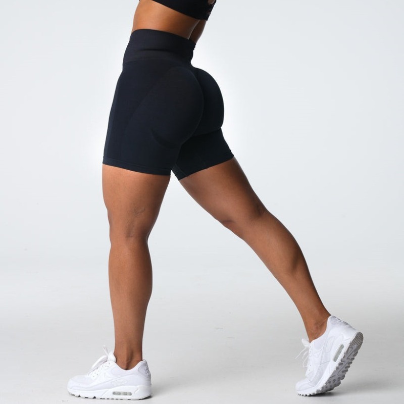 Amazon Cationic Butt Muscle Line Jacquard Hanging Pin Hip Lifting Tight Seamless Fitness Three-point Pants Fitness Shorts Yoga