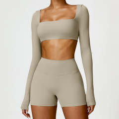 Long sleeves + shorts camel brown