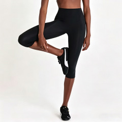 YY423 Premium Black Cropped Skinny Jeans
