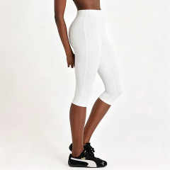 YY423 Glacier White Capri Pants