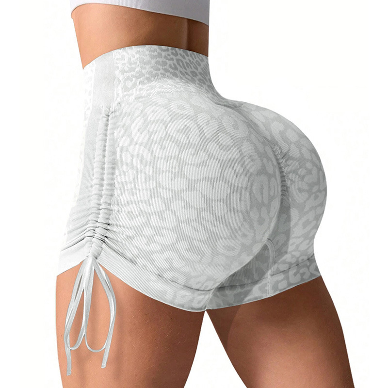 European and American Style Yoga Shorts with Leopard Print, Seamless, High-Waisted, Butt-Lifting, Tight-Fitting, Quick-Dry, High-Elasticity Workout Pants
