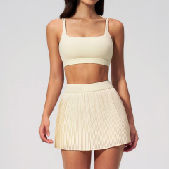 Light goose yellow