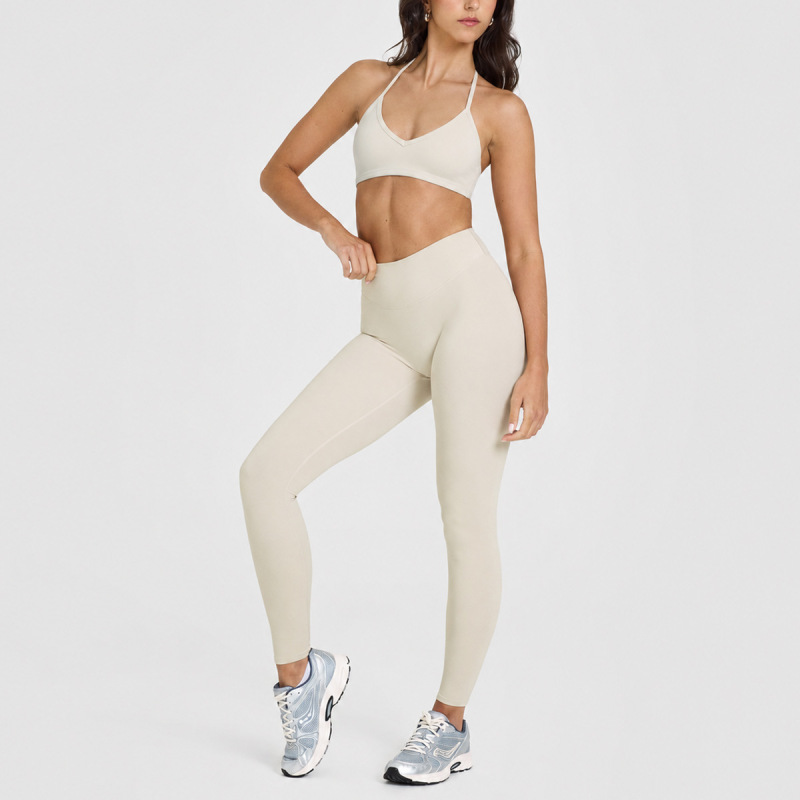 Cross-border halter neck sports bra set for women, featuring a beautiful back, bust enhancement, and support; fitness top, suitable for outerwear, yoga wear, and underwear set.
