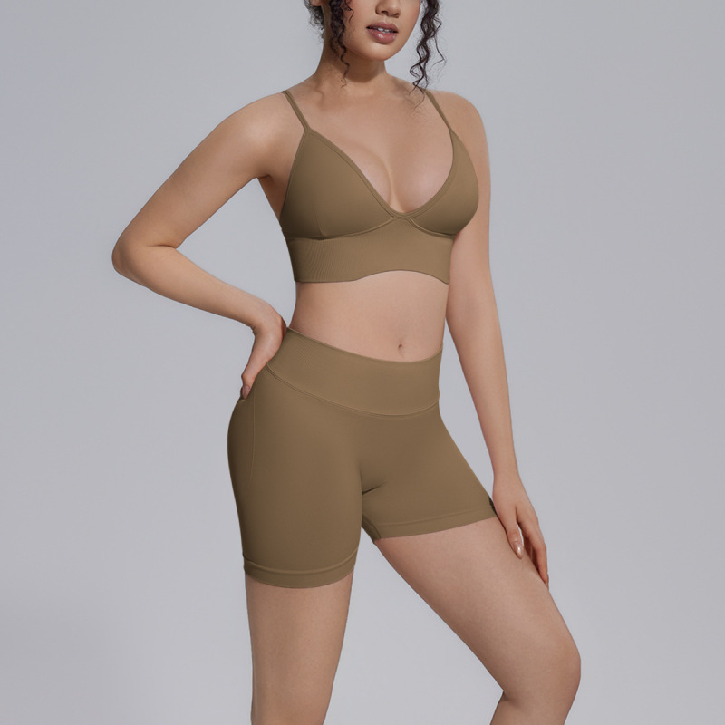 Cross-border seamless solid color beautiful back tight breathable short high elastic yoga suit set for sports running fitness yoga wear