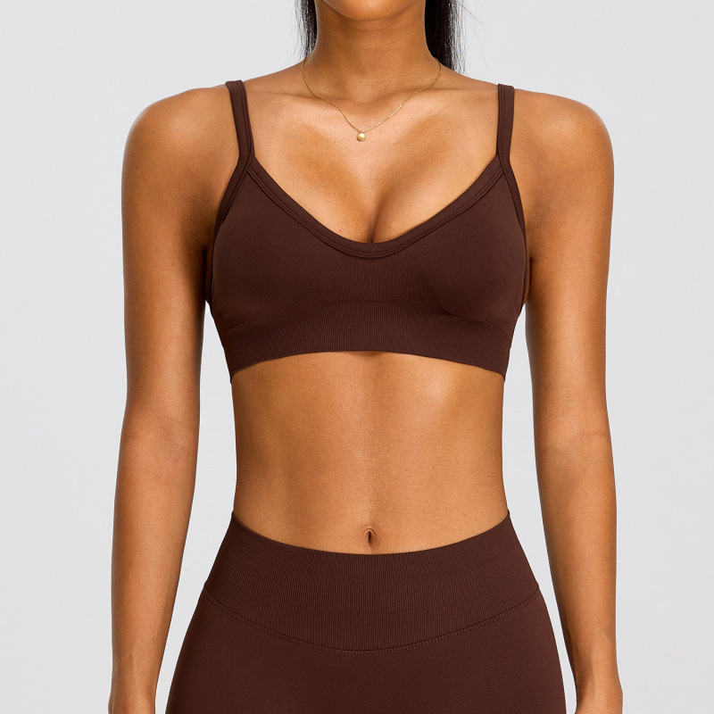 New double-strap seamless yoga bra for women, beautiful back, quick-drying top, suitable for running, fitness, yoga, and sports.