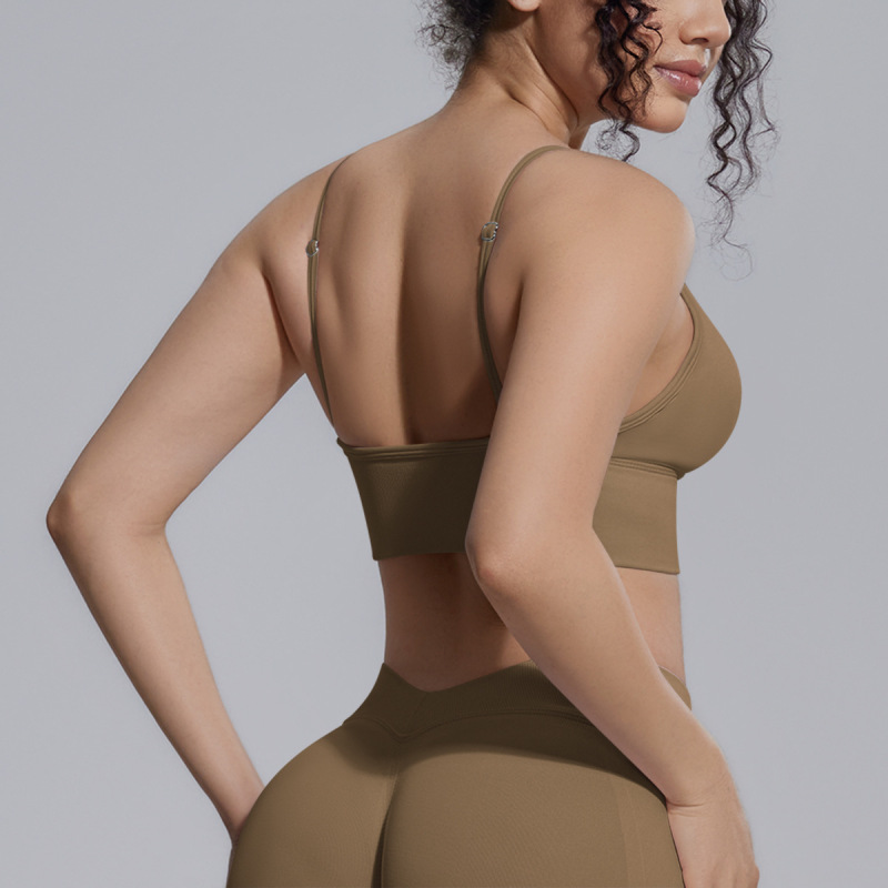 Cross-border European and American seamless knit solid color tight-fitting backless sports bra for women, suitable for running, fitness, and yoga.