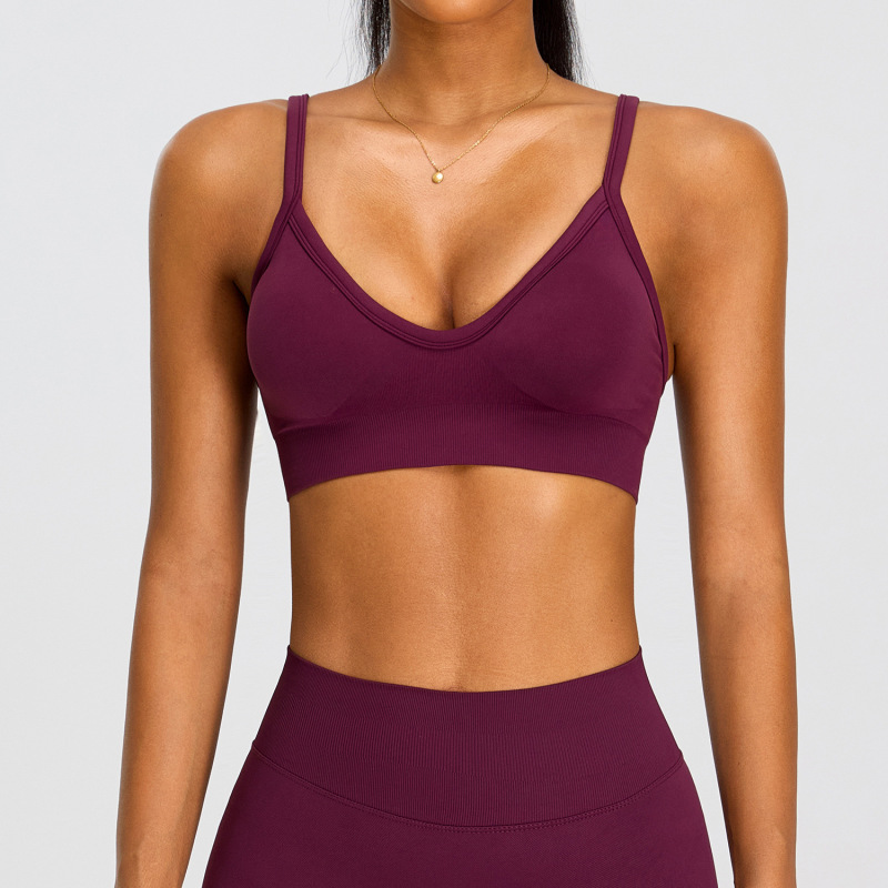 New double-strap seamless yoga bra for women, beautiful back, quick-drying top, suitable for running, fitness, yoga, and sports.
