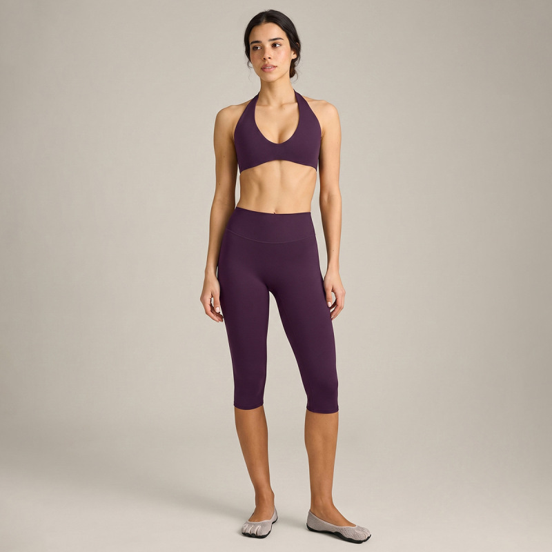 Cross-border yoga set with a beautiful backless halter neck sports bra, quick-drying, bare-feel yoga shorts, outdoor running and fitness set.