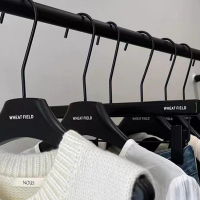 Internet-Famous Clothes Hangers for Clothing Stores, Suitable for Men's and Women's Clothing, Black Wooden Hangers, Non-Slip, Traceless, Solid Wood Trouser Hangers