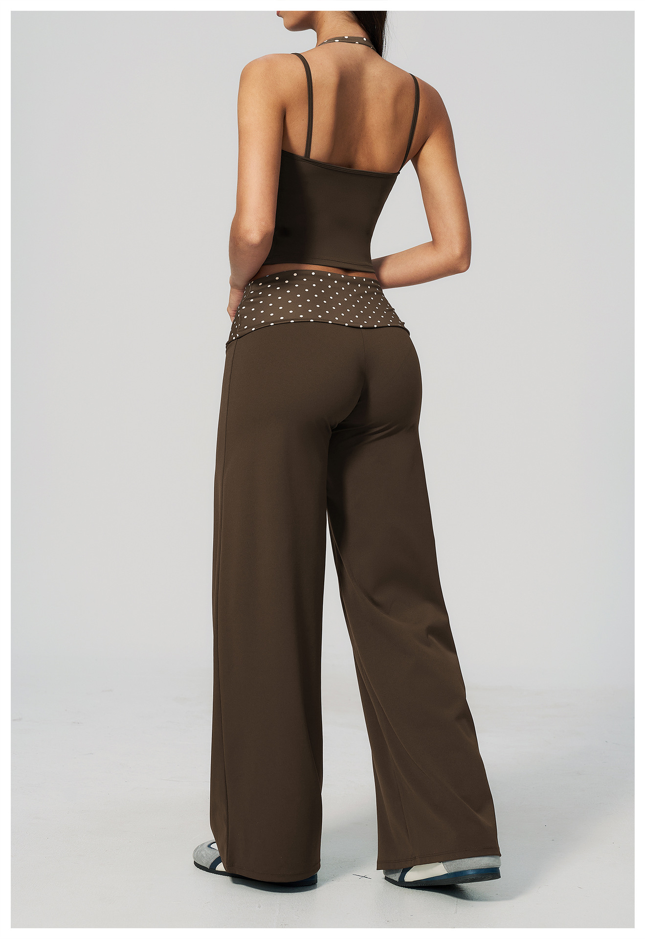 Brown white polka dots (17).jpg