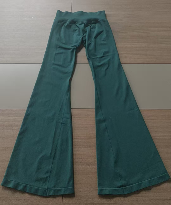 PY-5482-CK      Tight-Fitting Butt-Lifting Flared Pants