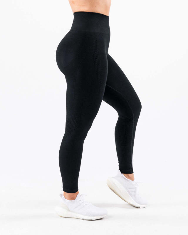 Amazon Super Soft Feel Tight Body Lifting Cationic Seamless Jacquard Nine-point Pants Yoga Pants Fitness Pants