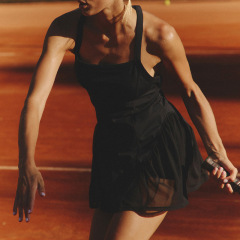 Black (sleeveless)