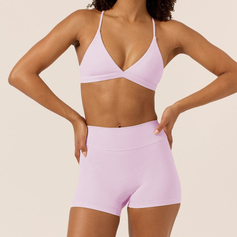 Cross-Border European and American Yoga Wear with Beautiful Back Design, Breathable, with Chest Pads, V-Neck Bra, Women's Fitness Running Naked-Feel Hot Pants Shorts Set