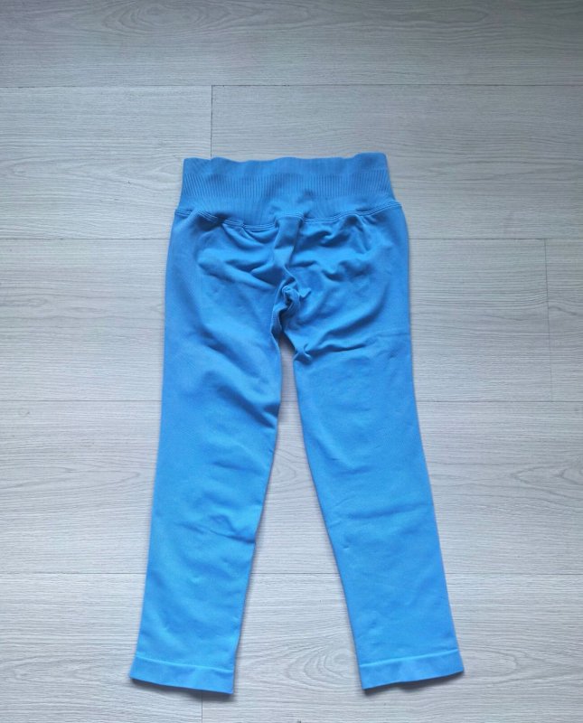 PY-A5796-QFK  Pengyu matte nylon low-waist tight-fitting butt-lifting seamless yoga fitness sports capri pants