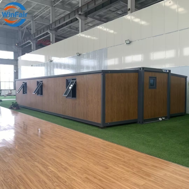 WinFair Container Mobile Homes 40Ft Luxury Prefabricated Folding House 3 Bedrooms A Frame House And Living Room With Toilet