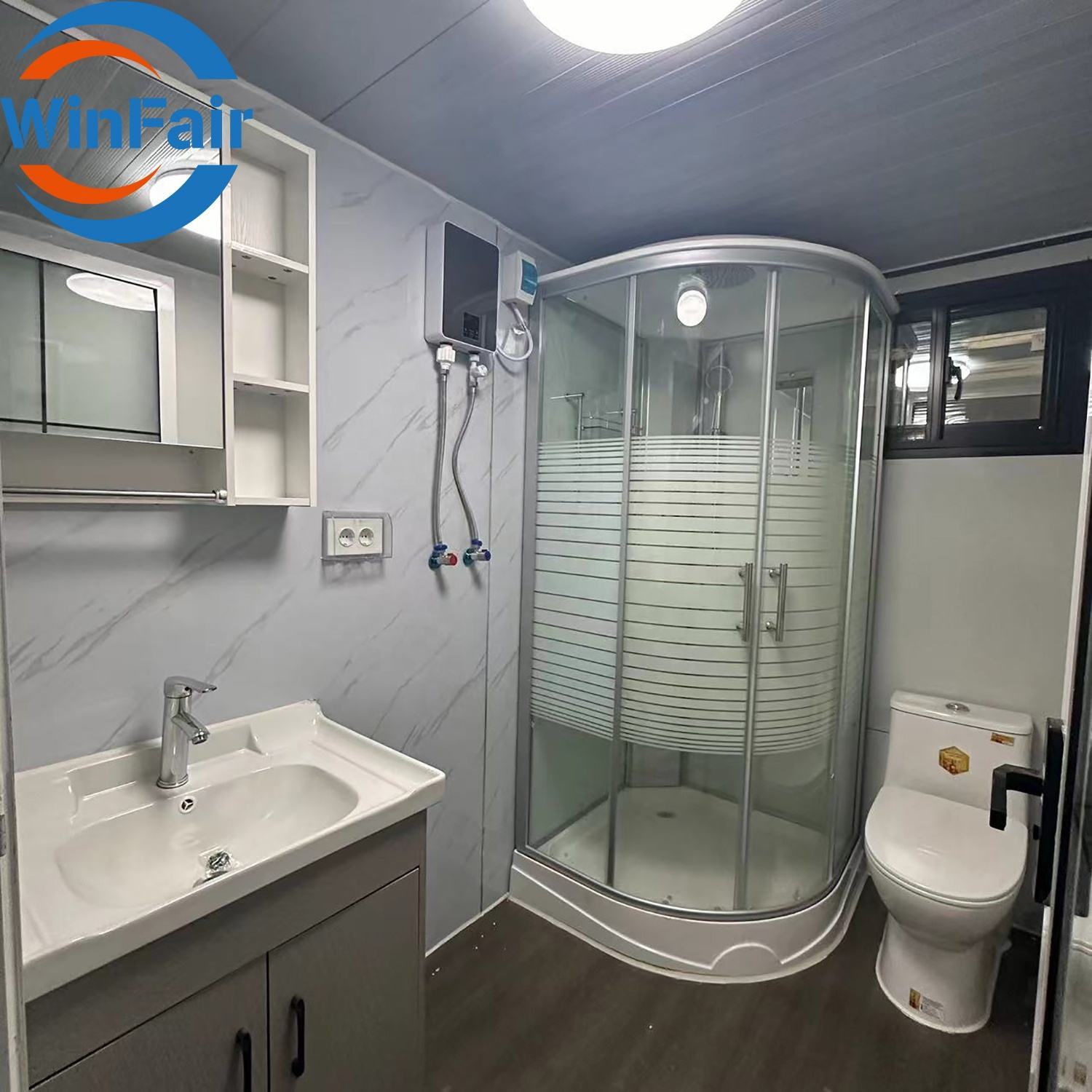 WinFair Luxury Foldable Beach House Prefabricated Homes Mobile Expandable Prefab Container House Expanding With Restroom 20Ft