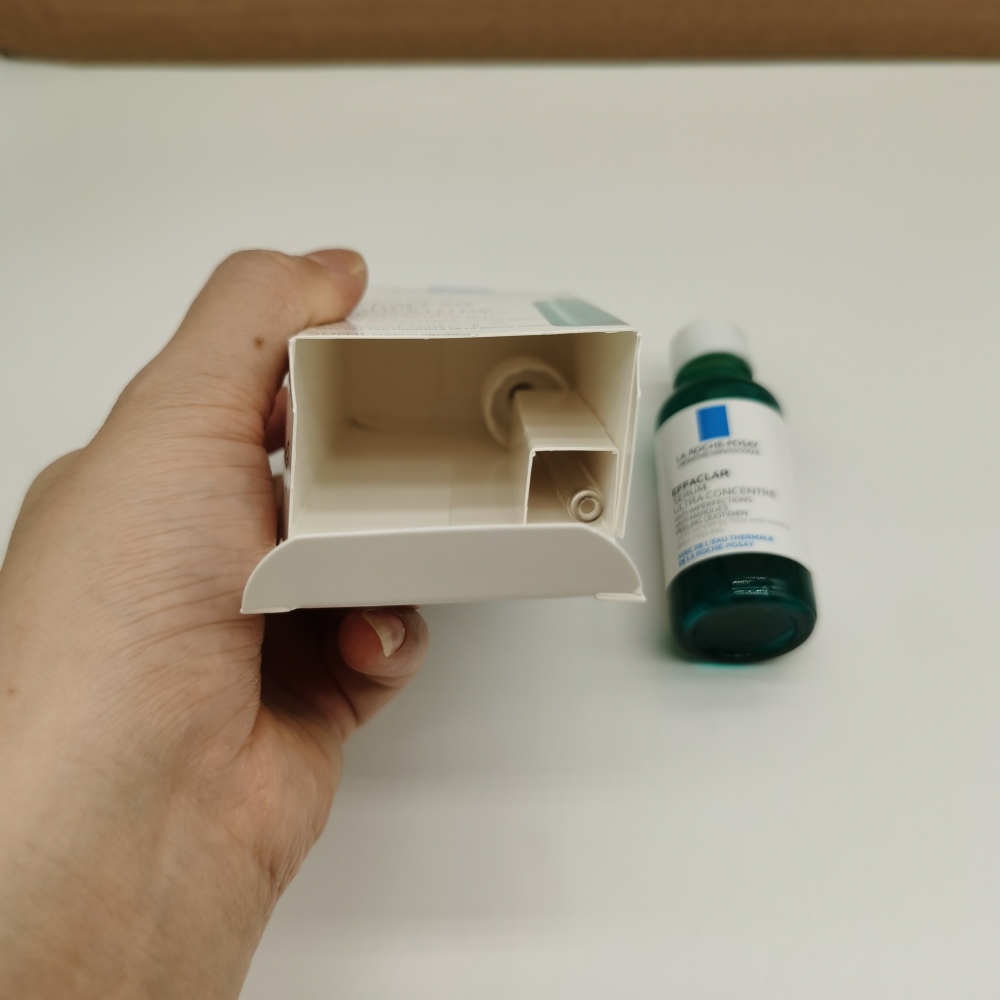 LA ROCHE-POSAY EFFACLAR Serum