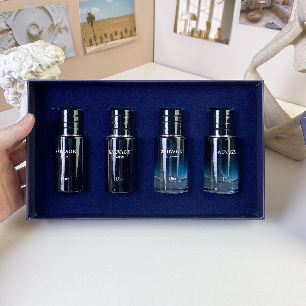 Dior Sauvage Miniature Set