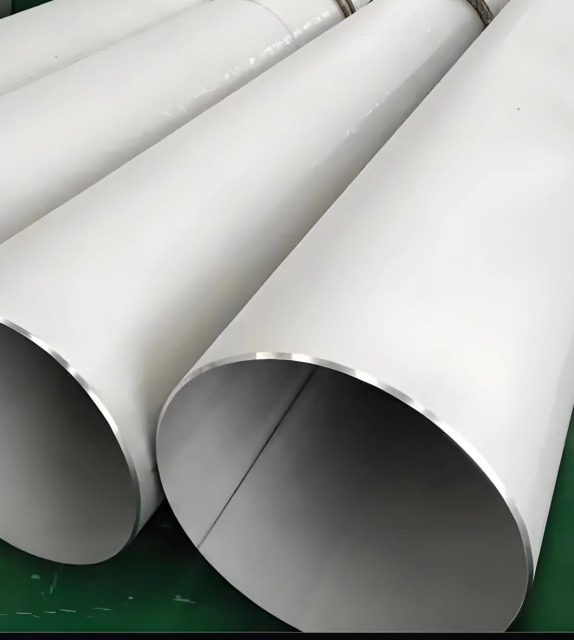 Stainless steel welded pipe