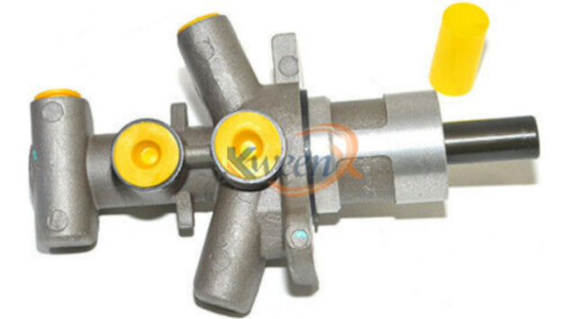 brake master cylinder-L320-LR014569