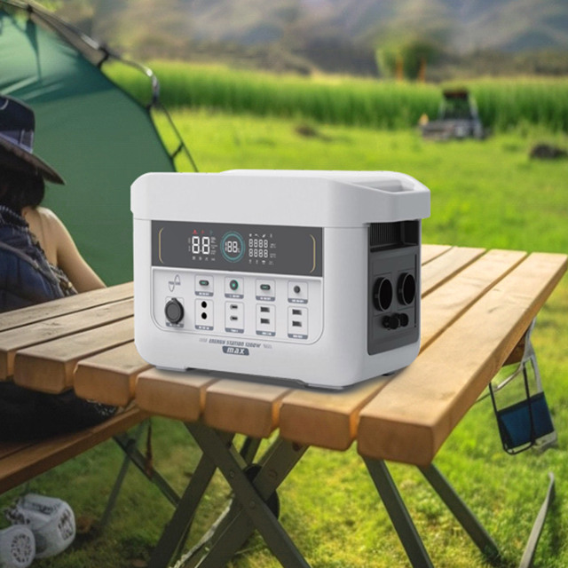1200W Output Bidirection Digital Inverter LiFePO4 Battery Cells Portable Power Station