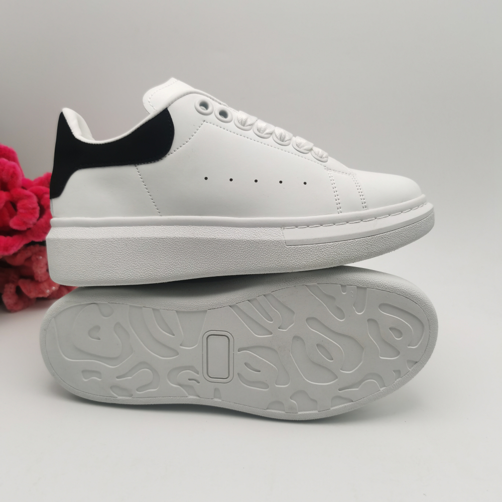 [With Shoe Box]: MQ Little White Shoes Classic Black and White Thick soled Raised Casual Board Shoes for Men and Women