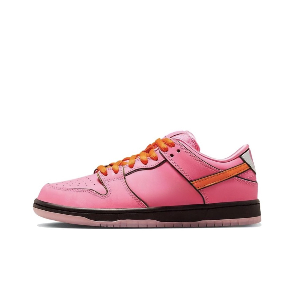 With shoe box: Co branded sports board shoes