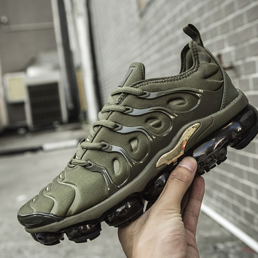 AFTER SALES: Non quality issues (such as size, color, or style errors caused by personal reasons of the user) are not eligible for refunds or exchanges. Please place your order with caution.   With shoe box:TN