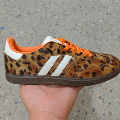 sam- Orange Leopard