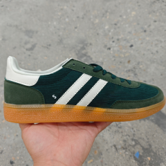 spe- Green White