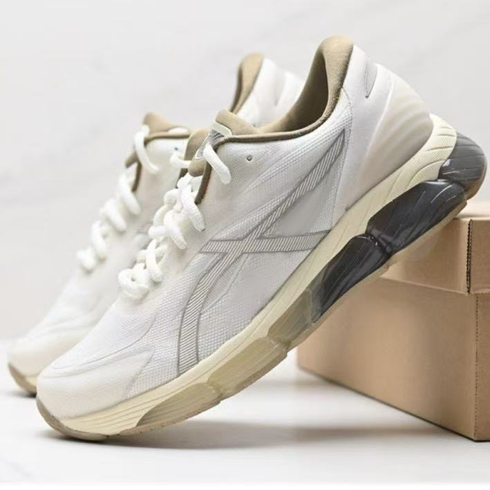 qu 360 With shoe box