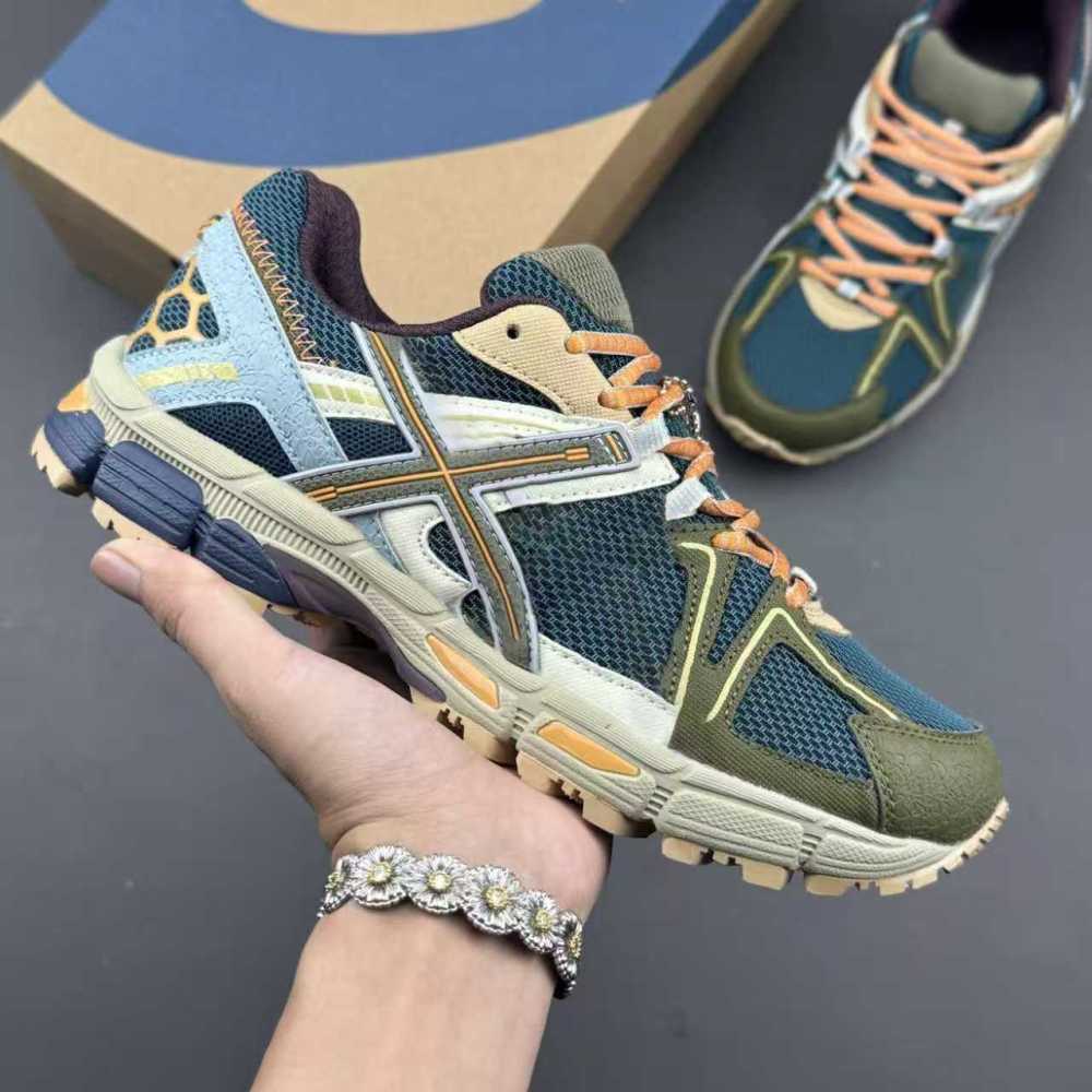 Gel-kah8 With shoe box