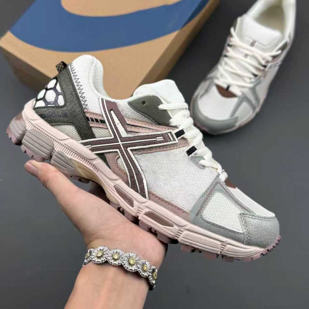 Gel-kah8 With shoe box