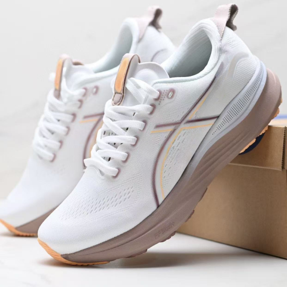 Gel-Kay 32 With shoe box
