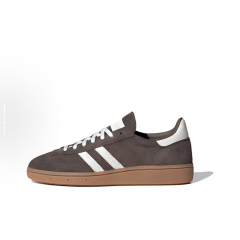 spe- Brown white