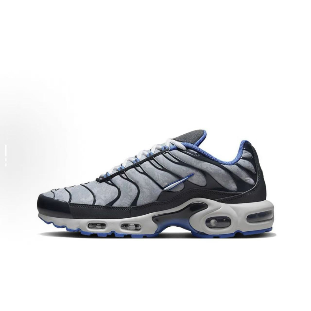 Air Max plus With shoe box
