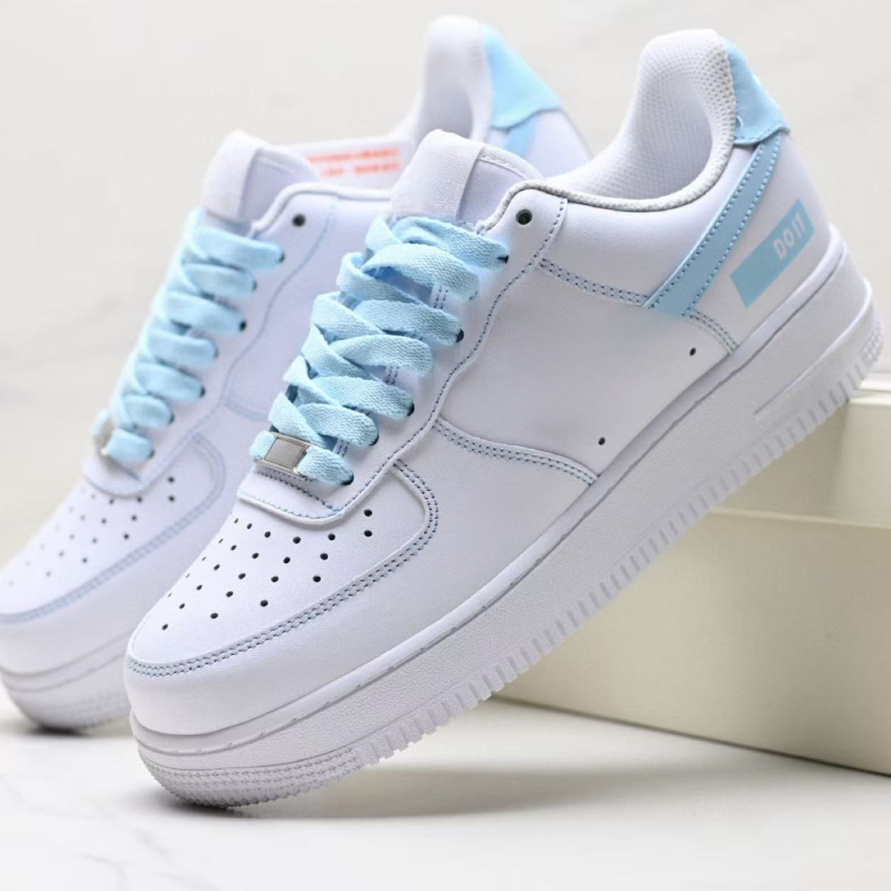 af1 07  With shoe box
