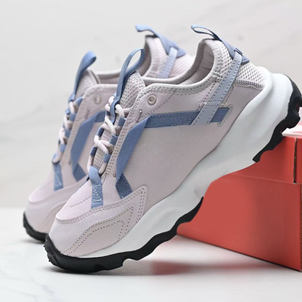 tc79  With shoe box