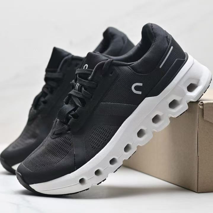 Cloudrunner 2 With shoe box