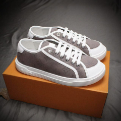 Lagoon-Light brown