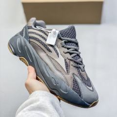 700V2-Crystal Cave
