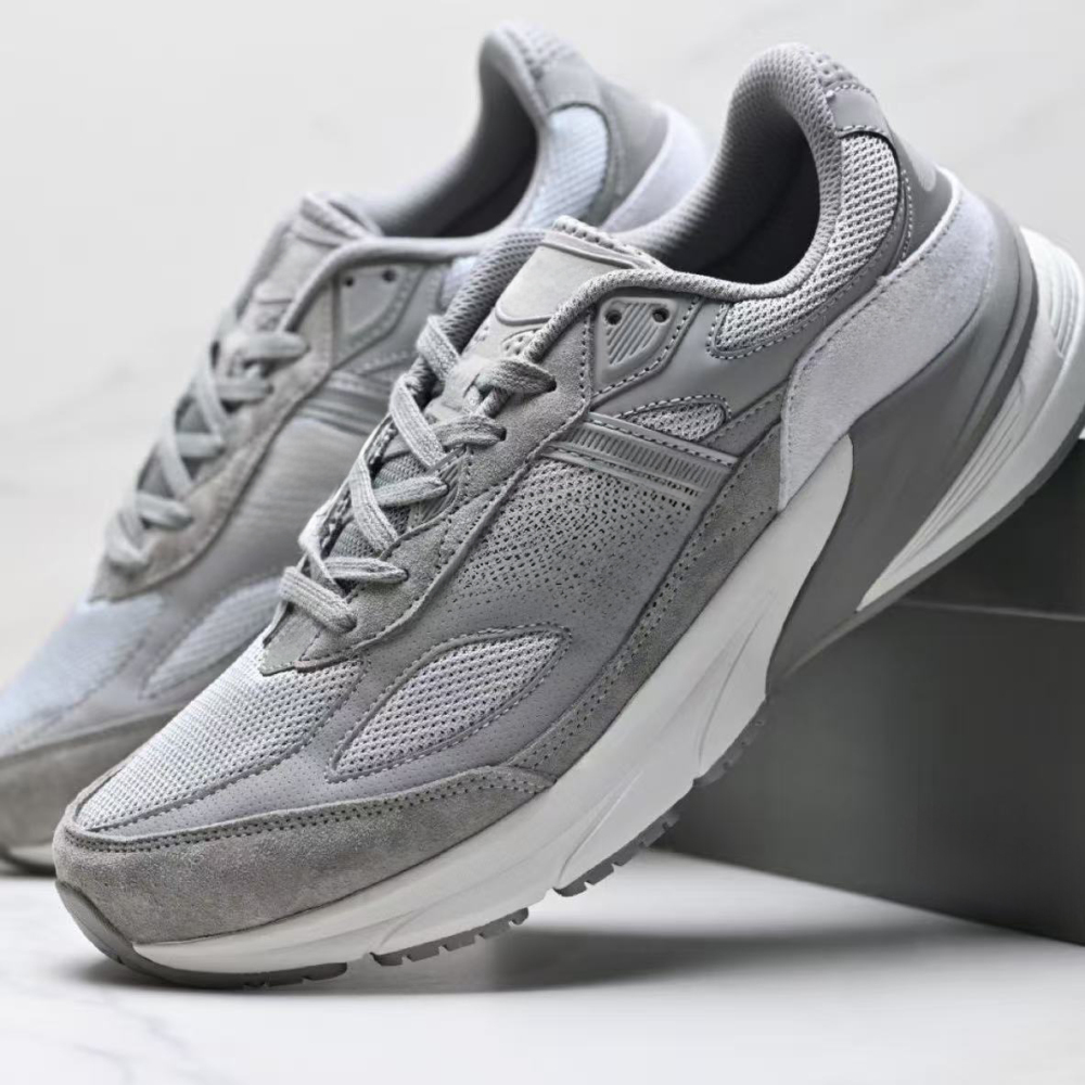 Nb 990 With shoe box