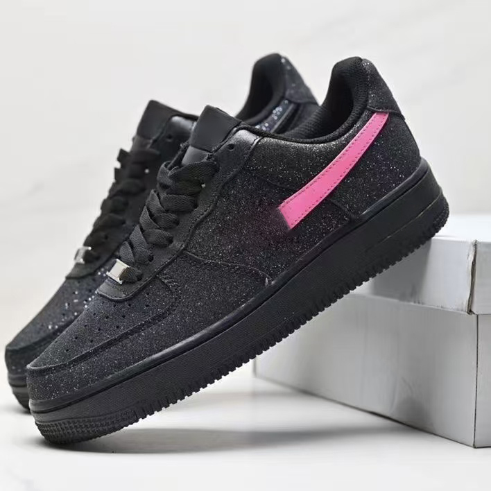af1 07  With shoe box