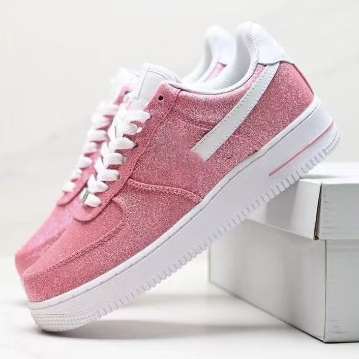af1 07  With shoe box