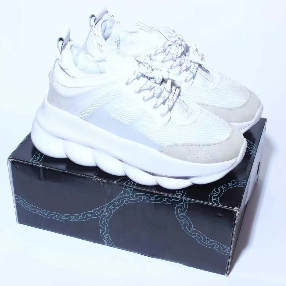 chiain With shoe box