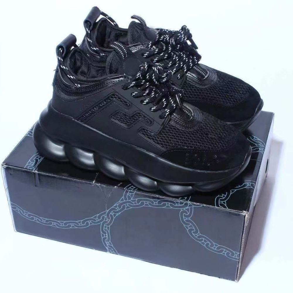 chiain With shoe box
